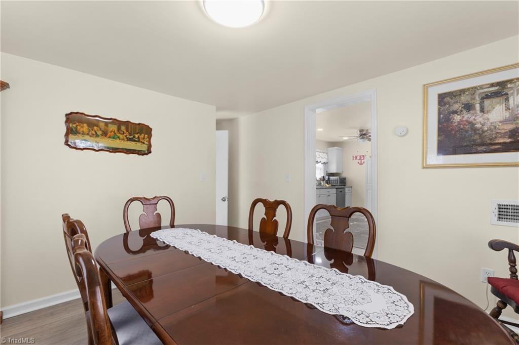 500 Pineywood Road