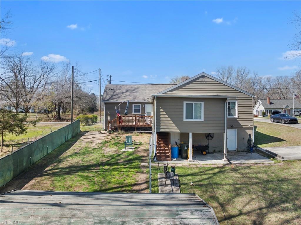 500 Pineywood Road