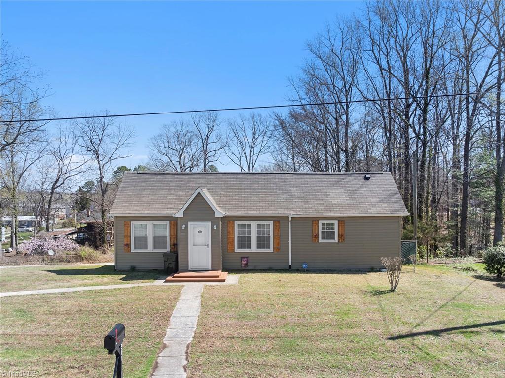 500 Pineywood Road