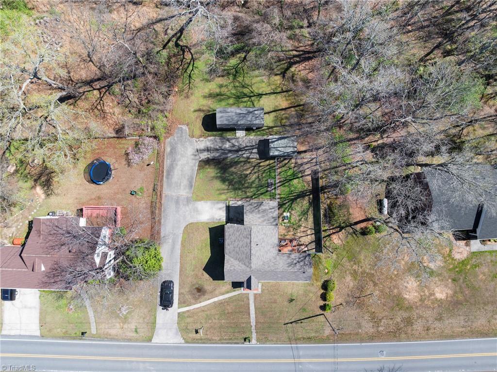 500 Pineywood Road