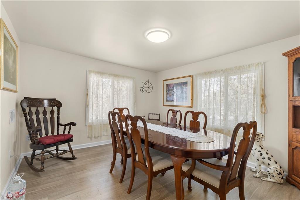 500 Pineywood Road