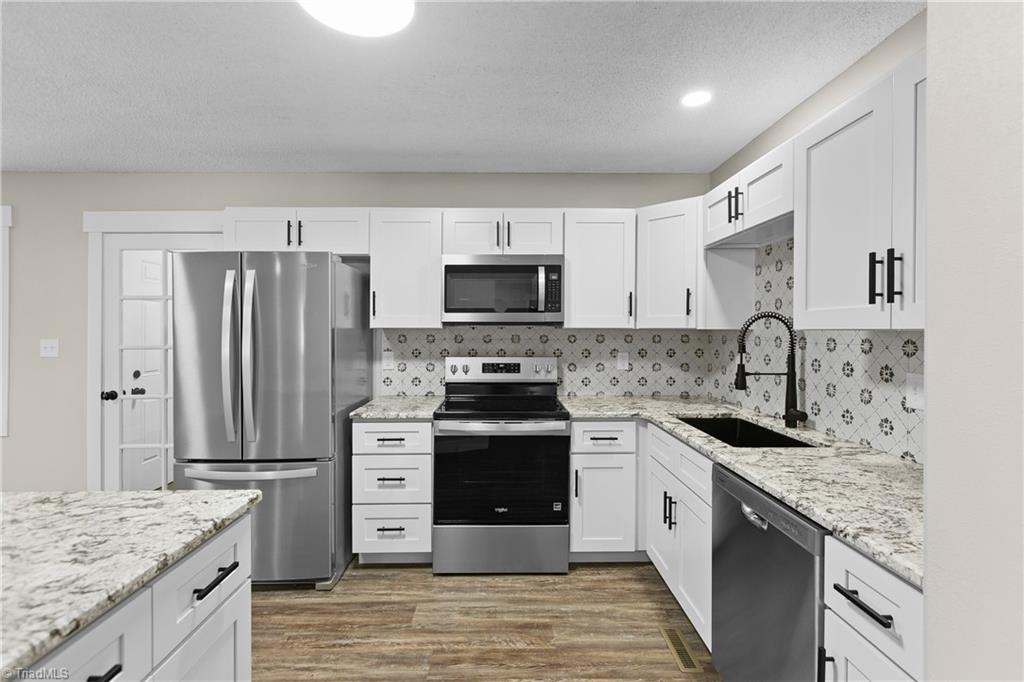 4044 Sundance Drive