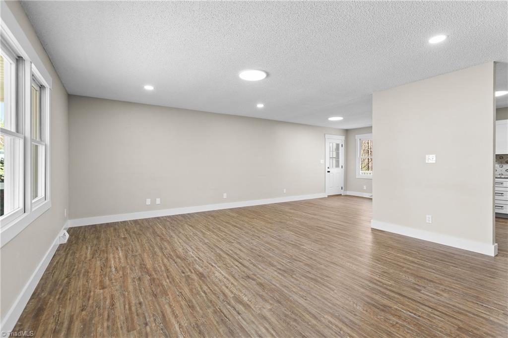 4044 Sundance Drive