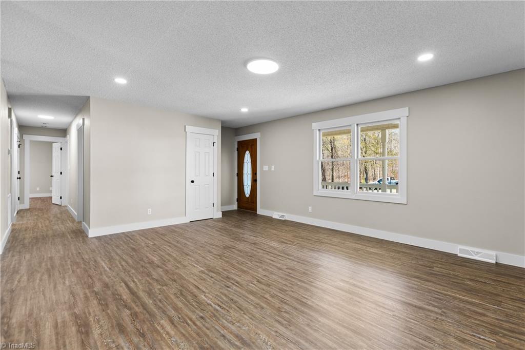 4044 Sundance Drive