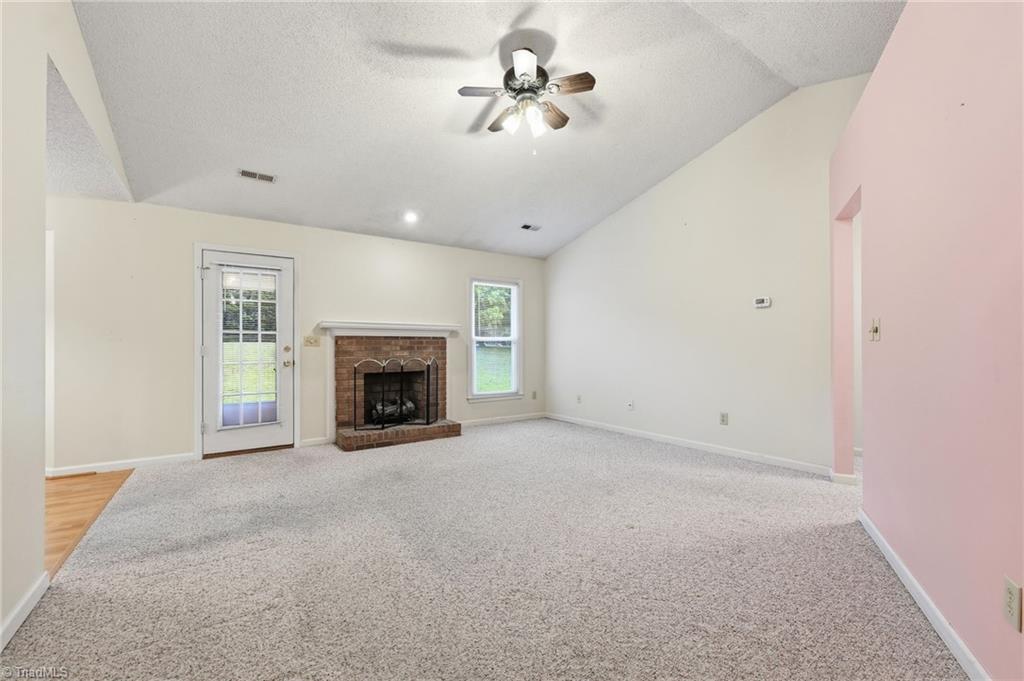 5200 Robin Lane