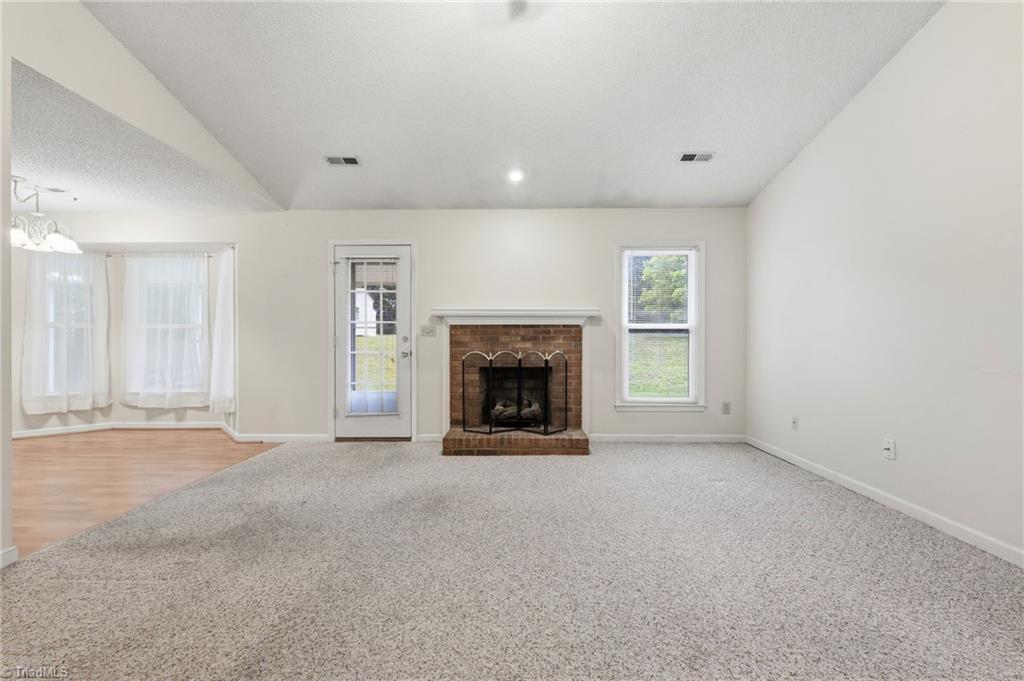 5200 Robin Lane