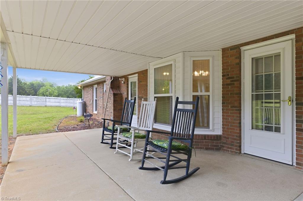 5200 Robin Lane