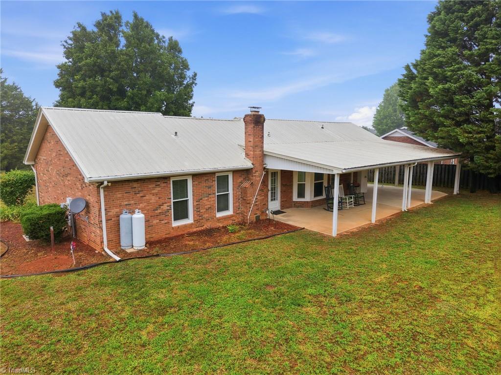 5200 Robin Lane