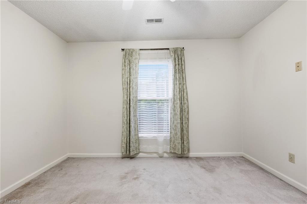 5200 Robin Lane