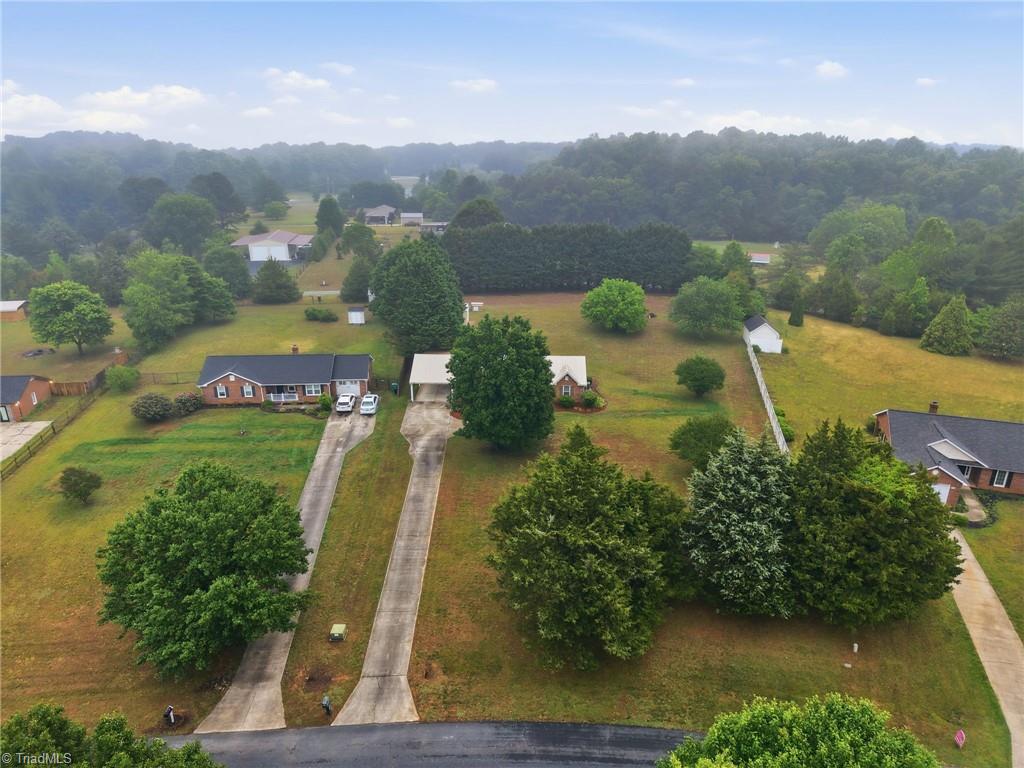 5200 Robin Lane