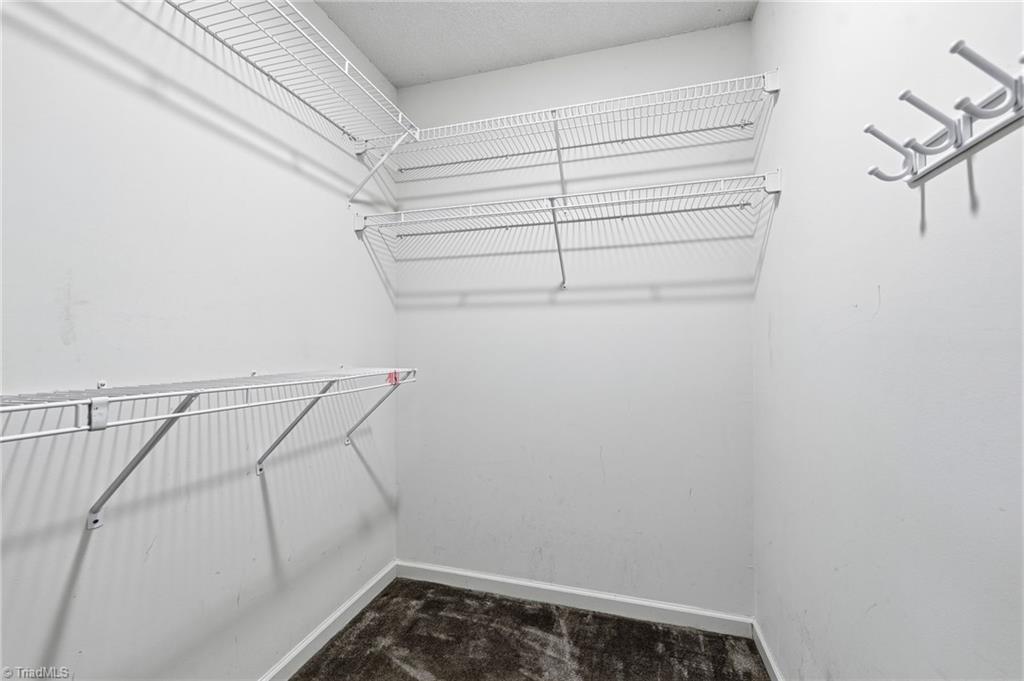 5200 Robin Lane