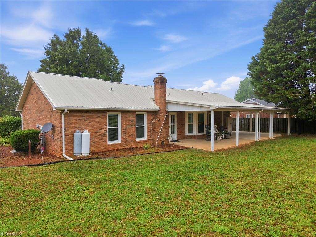 5200 Robin Lane