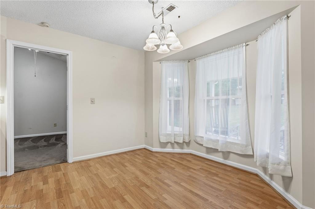 5200 Robin Lane