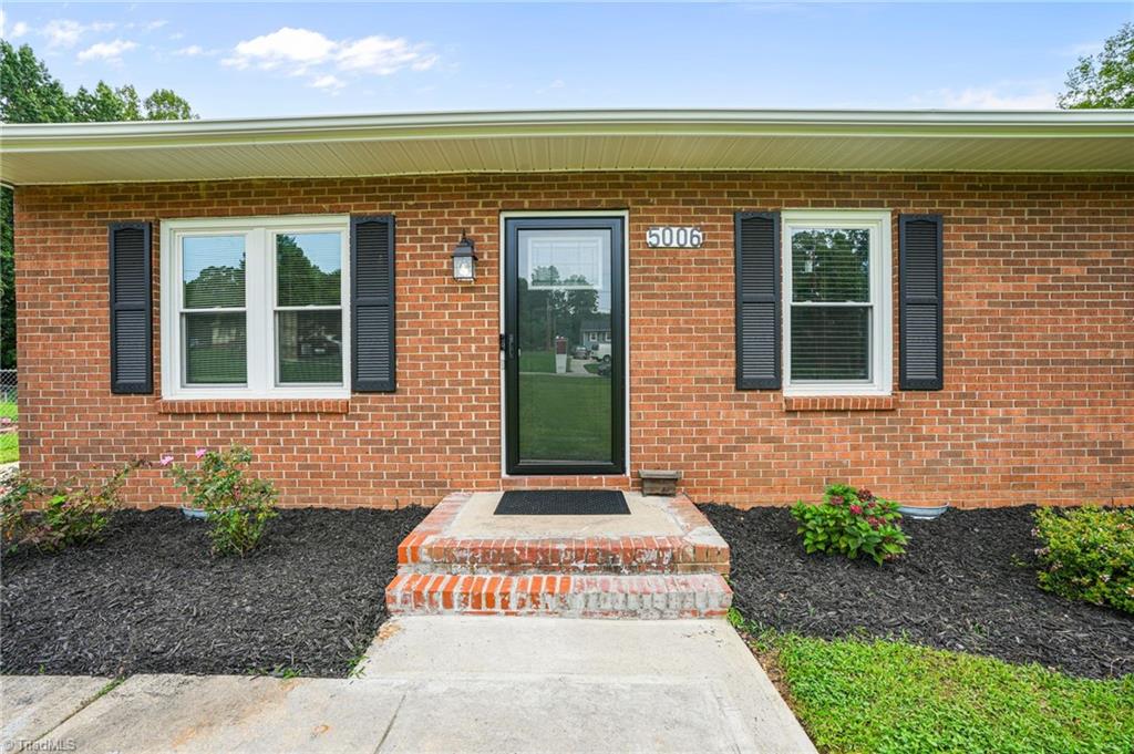 5006 Woodsboro Lane, Winston-Salem