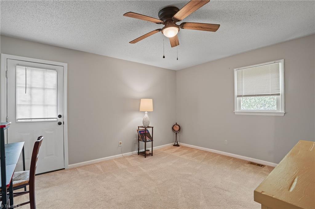 5006 Woodsboro Lane, Winston-Salem