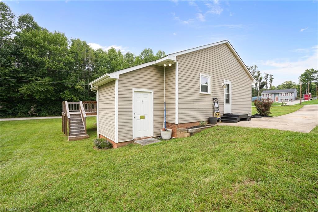 5006 Woodsboro Lane, Winston-Salem