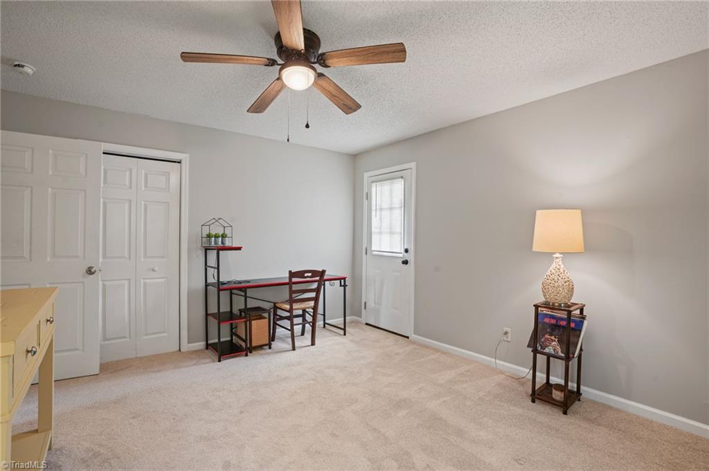 5006 Woodsboro Lane, Winston-Salem