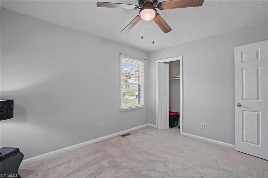 5006 Woodsboro Lane, Winston-Salem