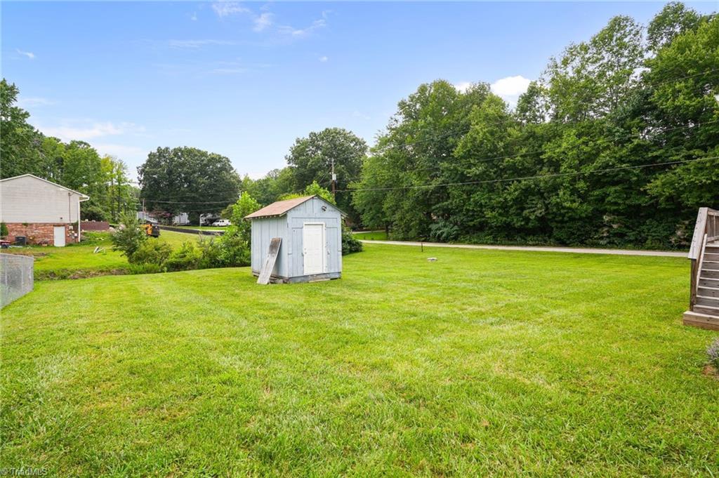 5006 Woodsboro Lane, Winston-Salem