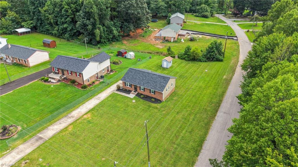 5006 Woodsboro Lane, Winston-Salem