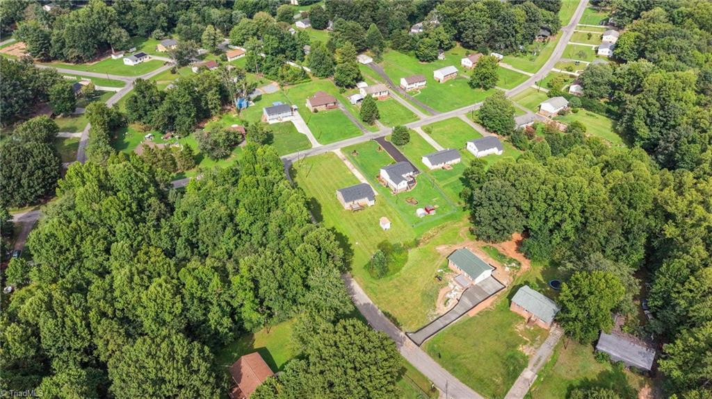5006 Woodsboro Lane, Winston-Salem