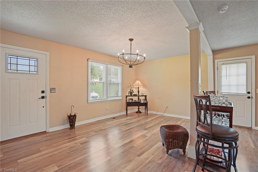 5006 Woodsboro Lane, Winston-Salem