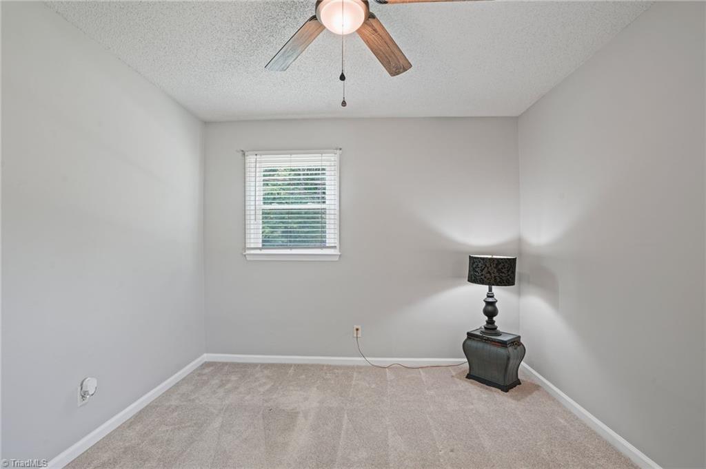 5006 Woodsboro Lane, Winston-Salem