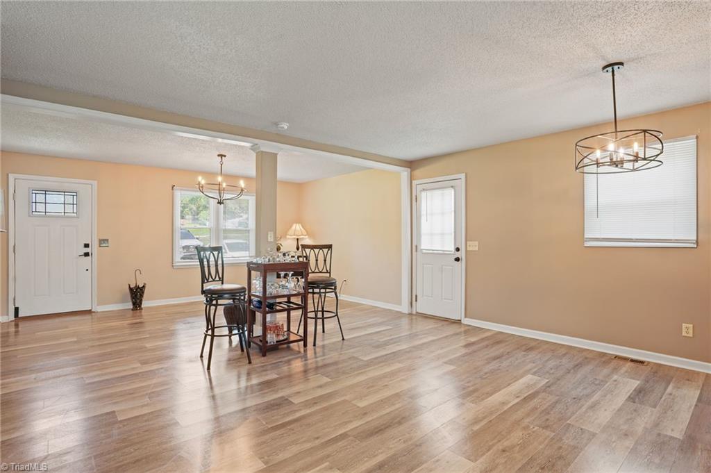 5006 Woodsboro Lane, Winston-Salem