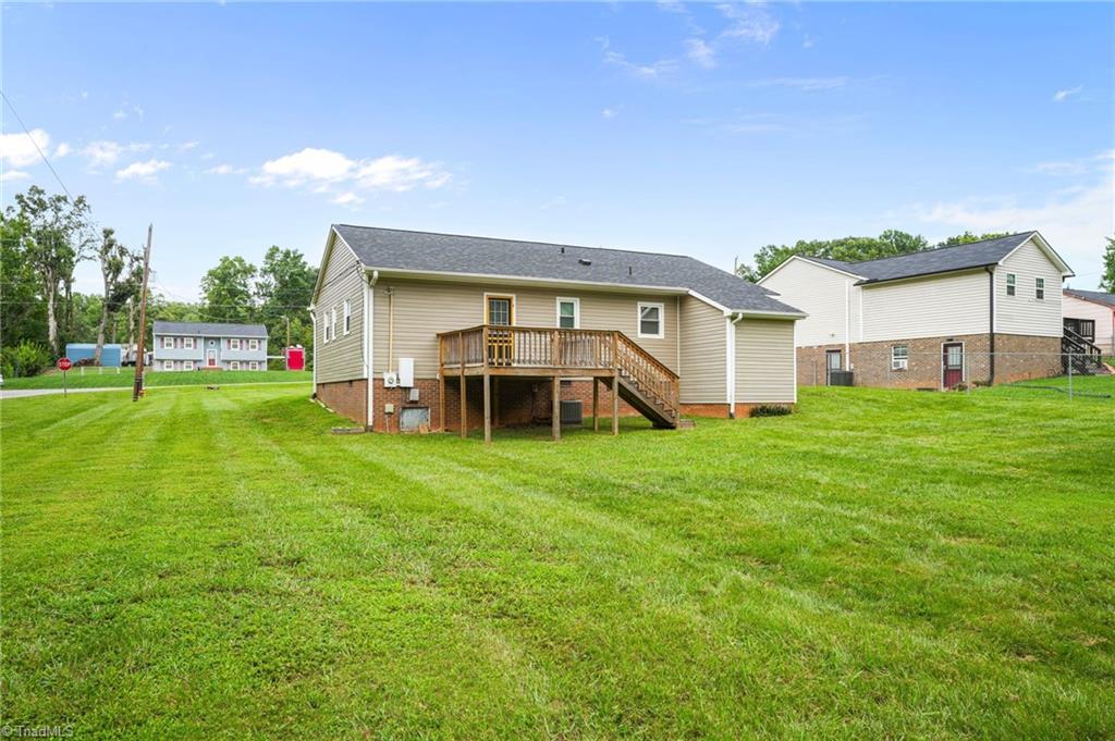 5006 Woodsboro Lane, Winston-Salem