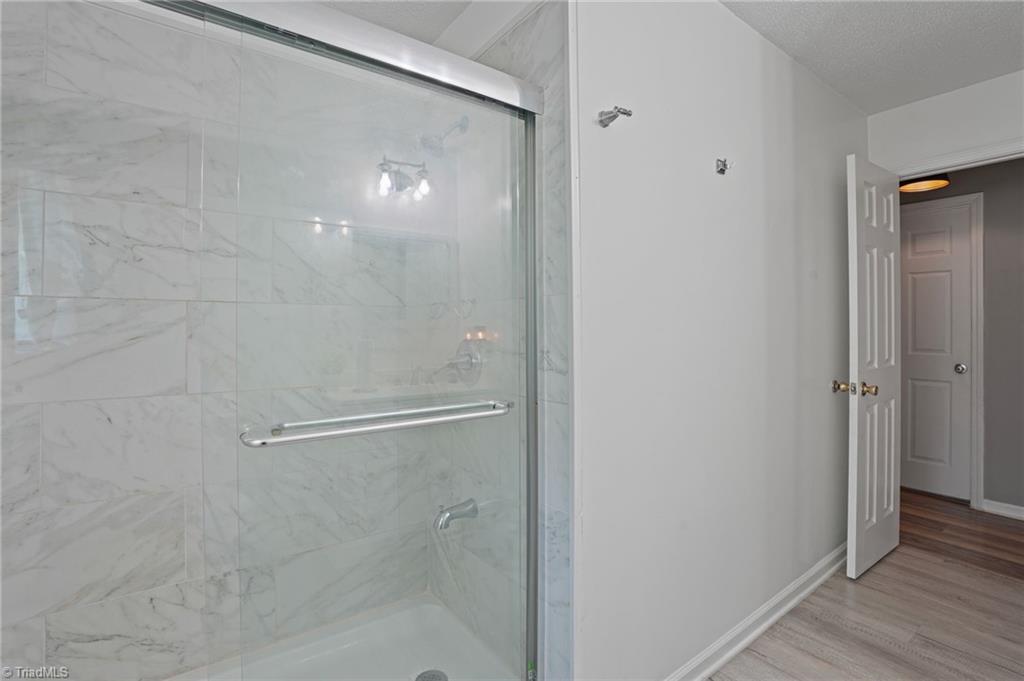5006 Woodsboro Lane, Winston-Salem