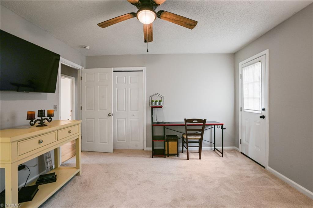 5006 Woodsboro Lane, Winston-Salem