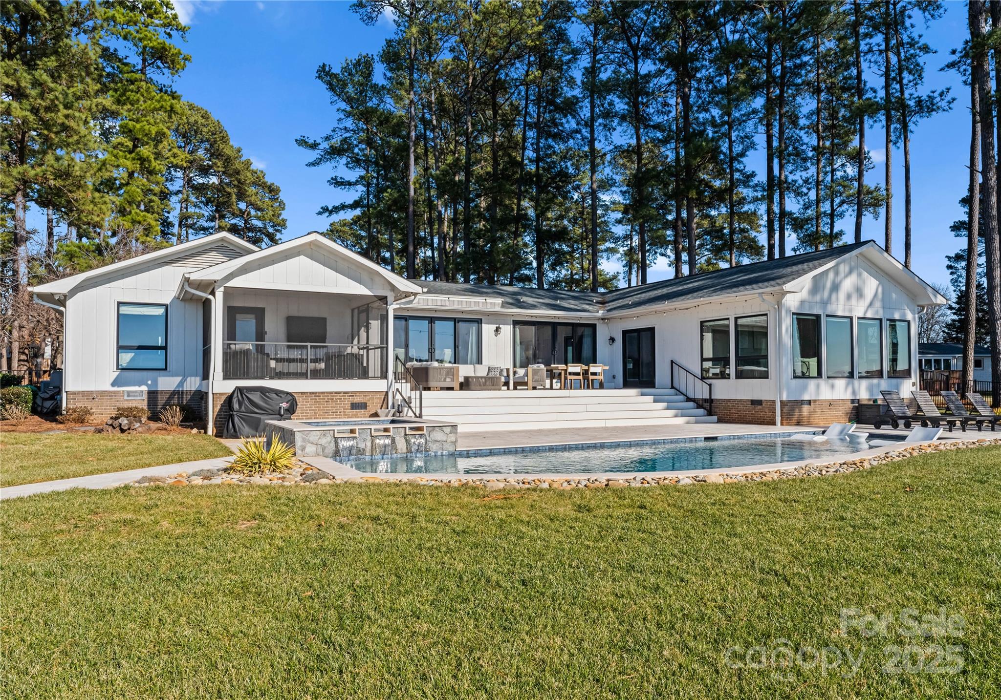 111 Breezeview Place