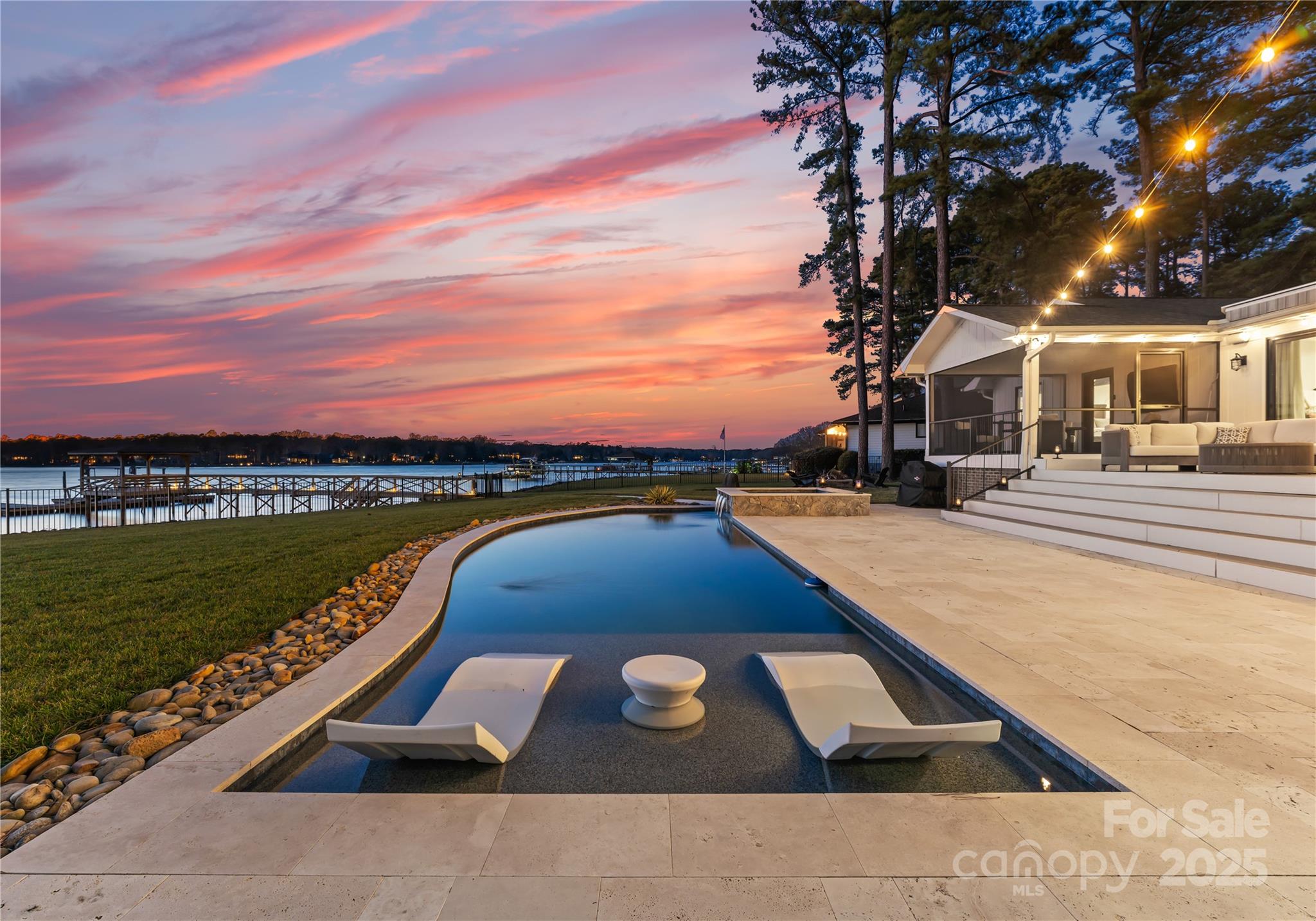 111 Breezeview Place