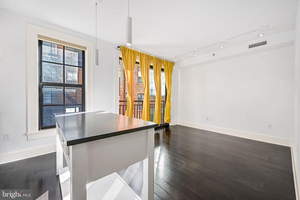 1011 M STREET NW 306