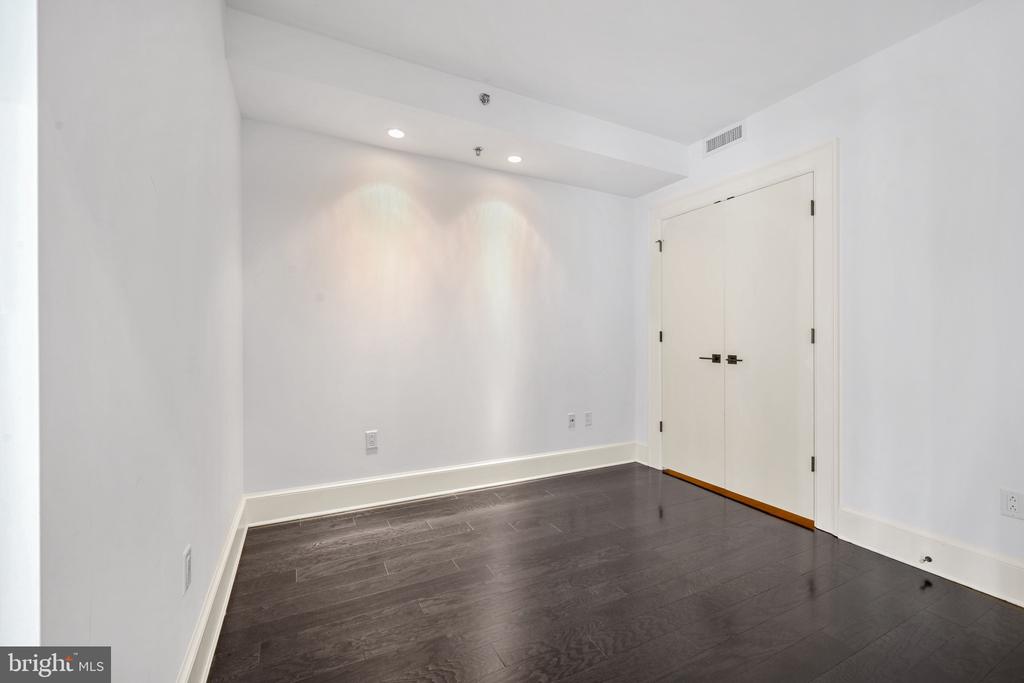 1011 M STREET NW 306