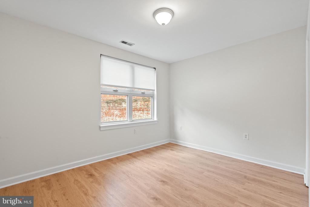 1421 CHAPIN STREET NW 102