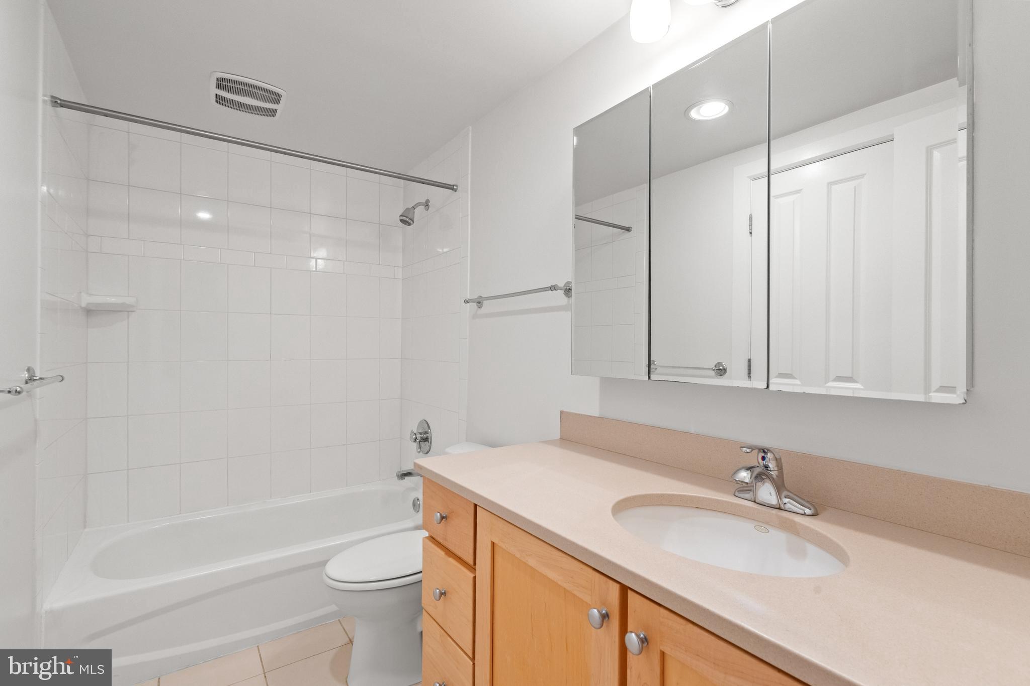 1421 CHAPIN STREET NW 102