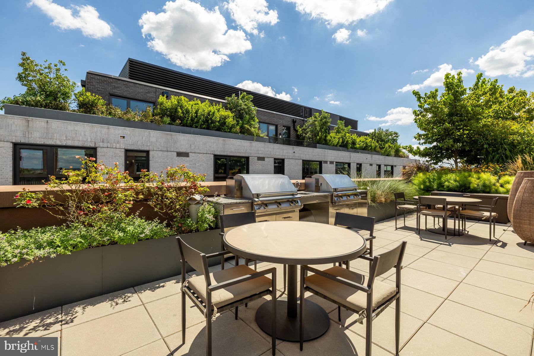 810 O STREET NW 809