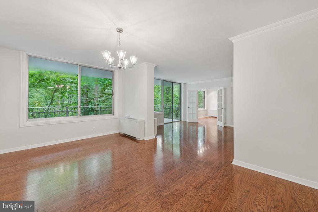 4100 CATHEDRAL AVENUE NW 406