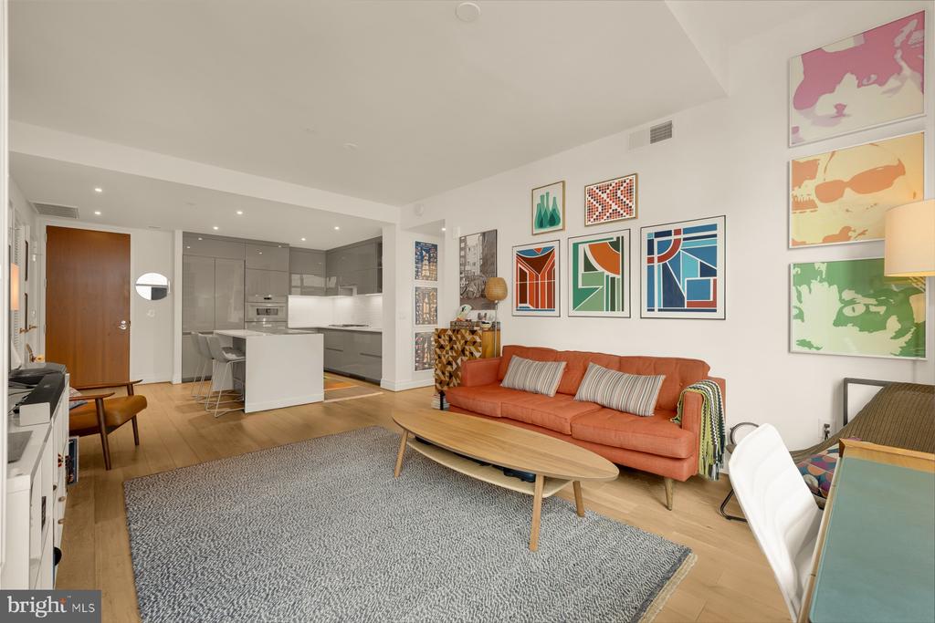 810 O STREET NW 809
