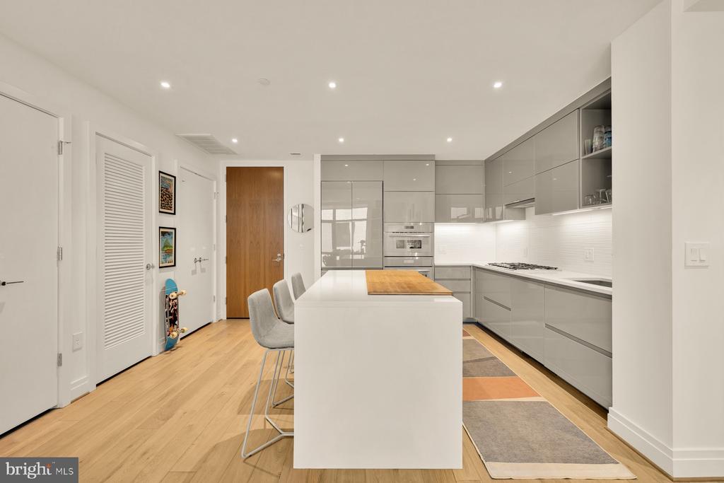 810 O STREET NW 809