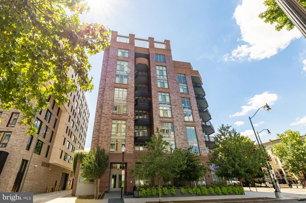 810 O STREET NW 809