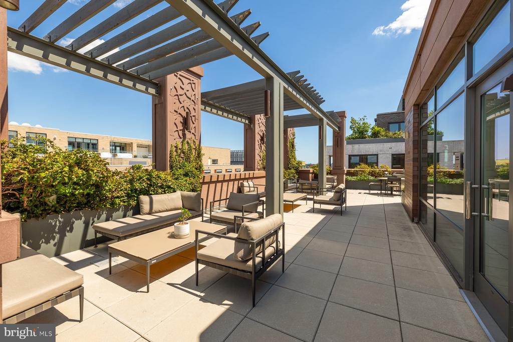 810 O STREET NW 809