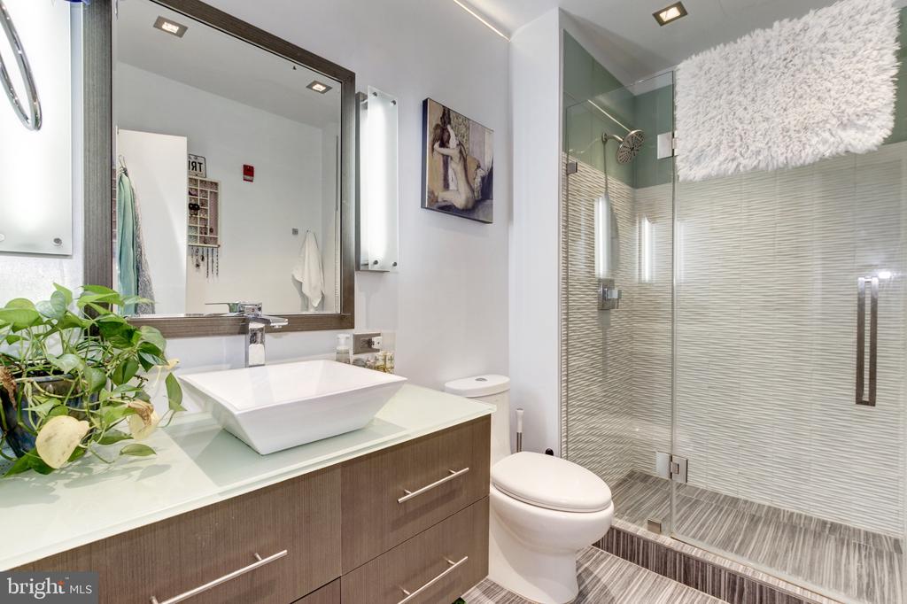 1300 N STREET NW Unit: 408
