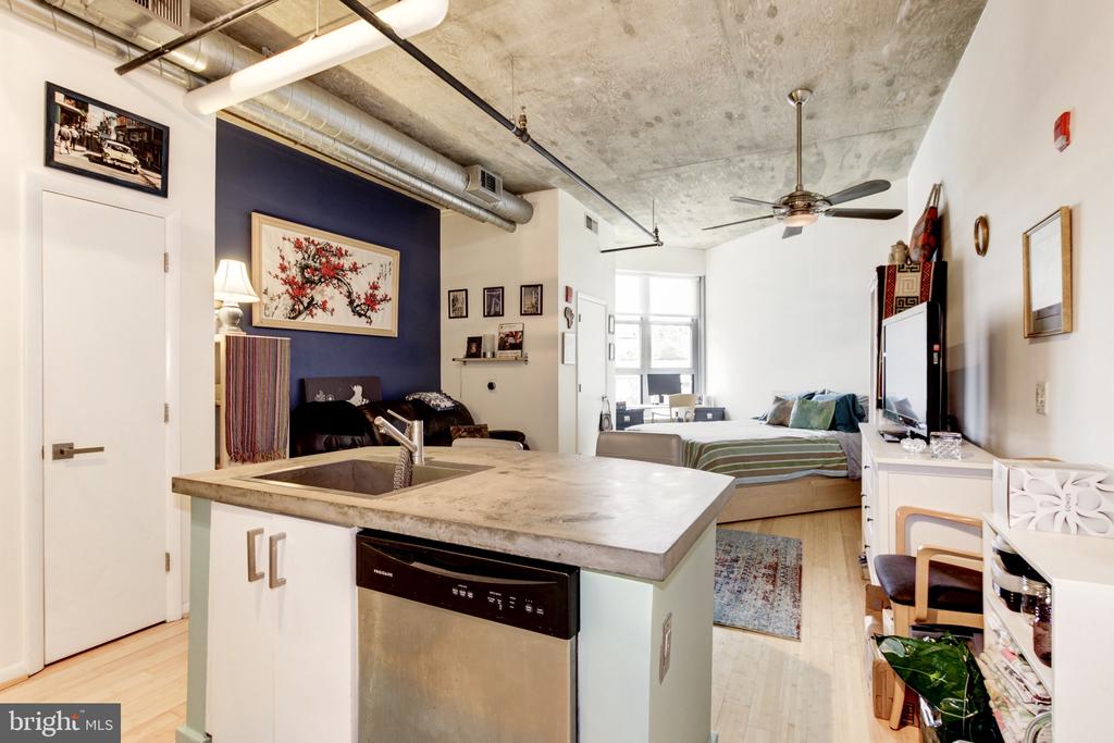 1300 N STREET NW Unit: 408