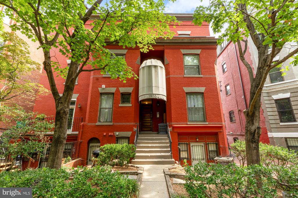 1935 17TH STREET NW Unit: 5