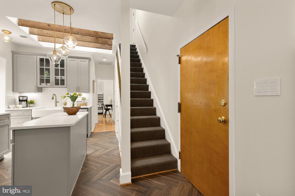 1935 17TH STREET NW Unit: 5