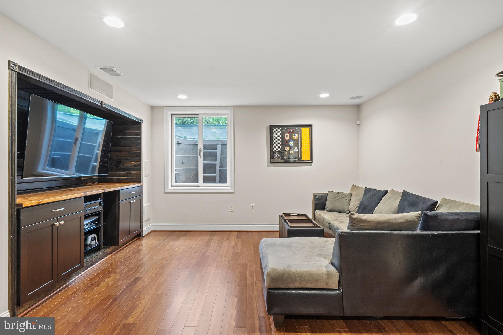 11204 LONGWOOD GROVE DRIVE