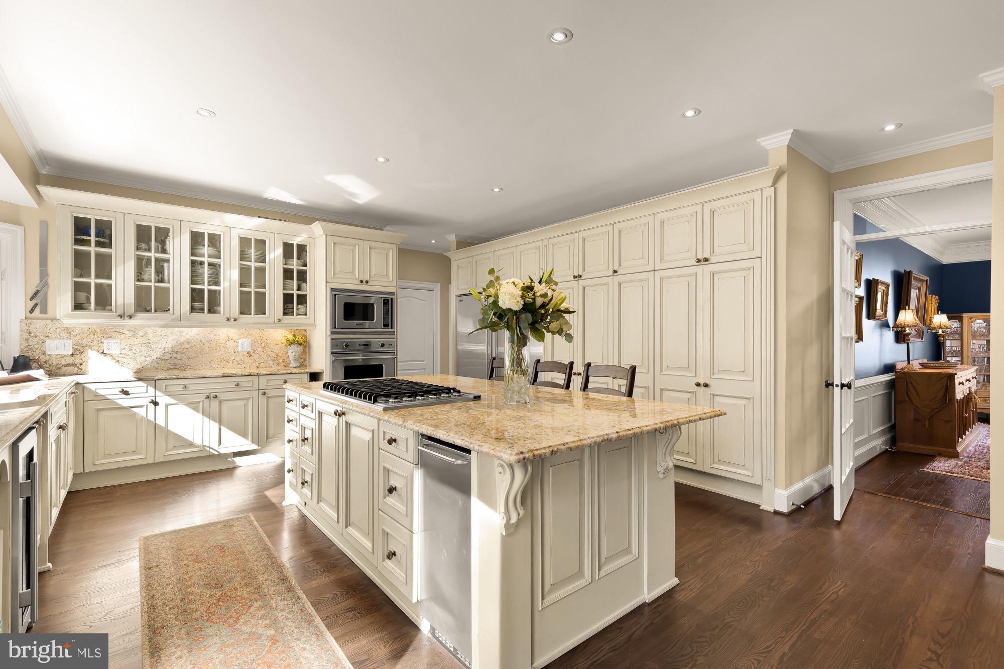 1257 NEW BEDFORD LANE