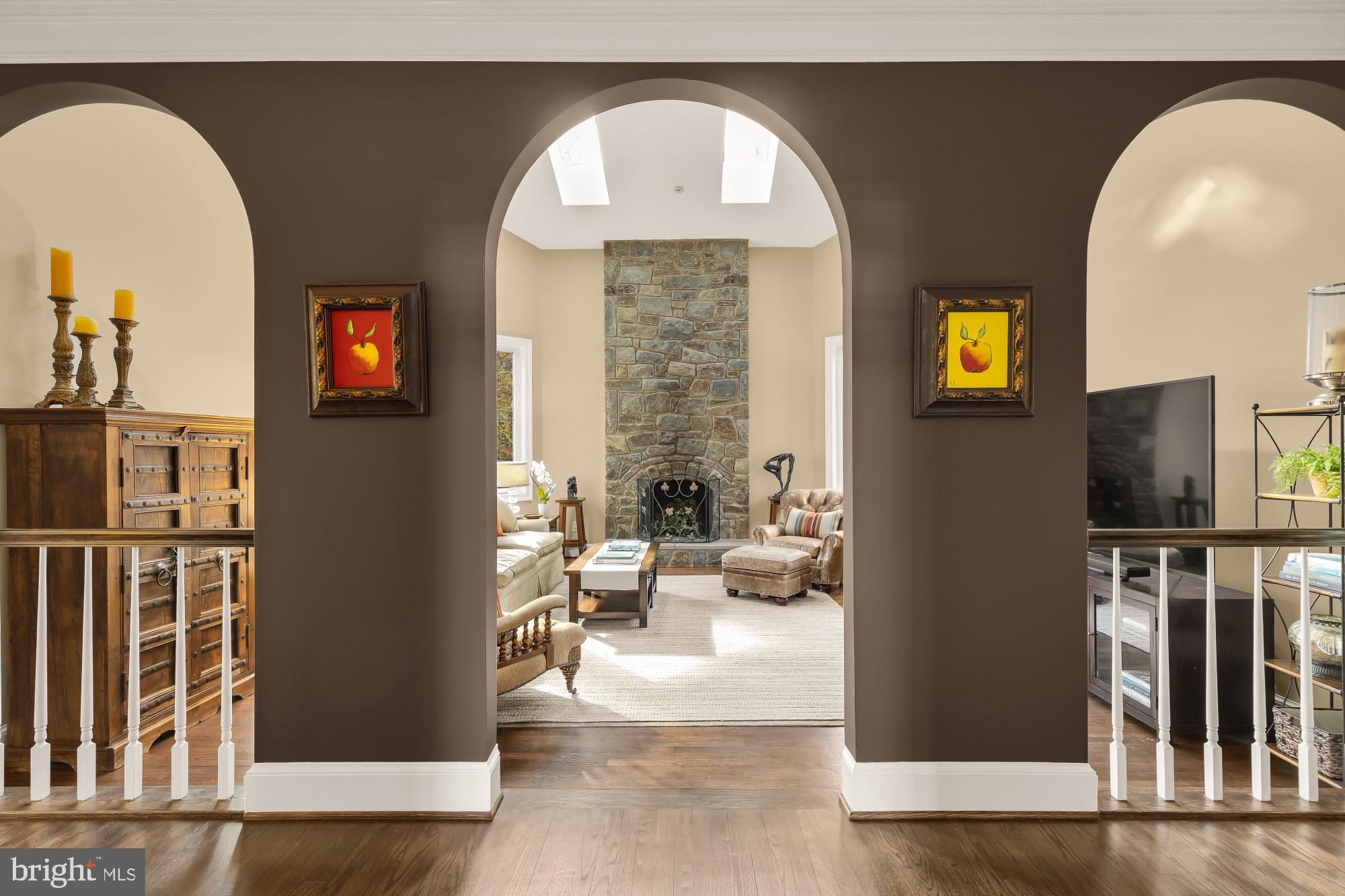 1257 NEW BEDFORD LANE